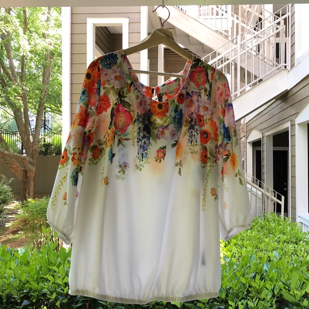 Long Sleeve White/Floral Blouse